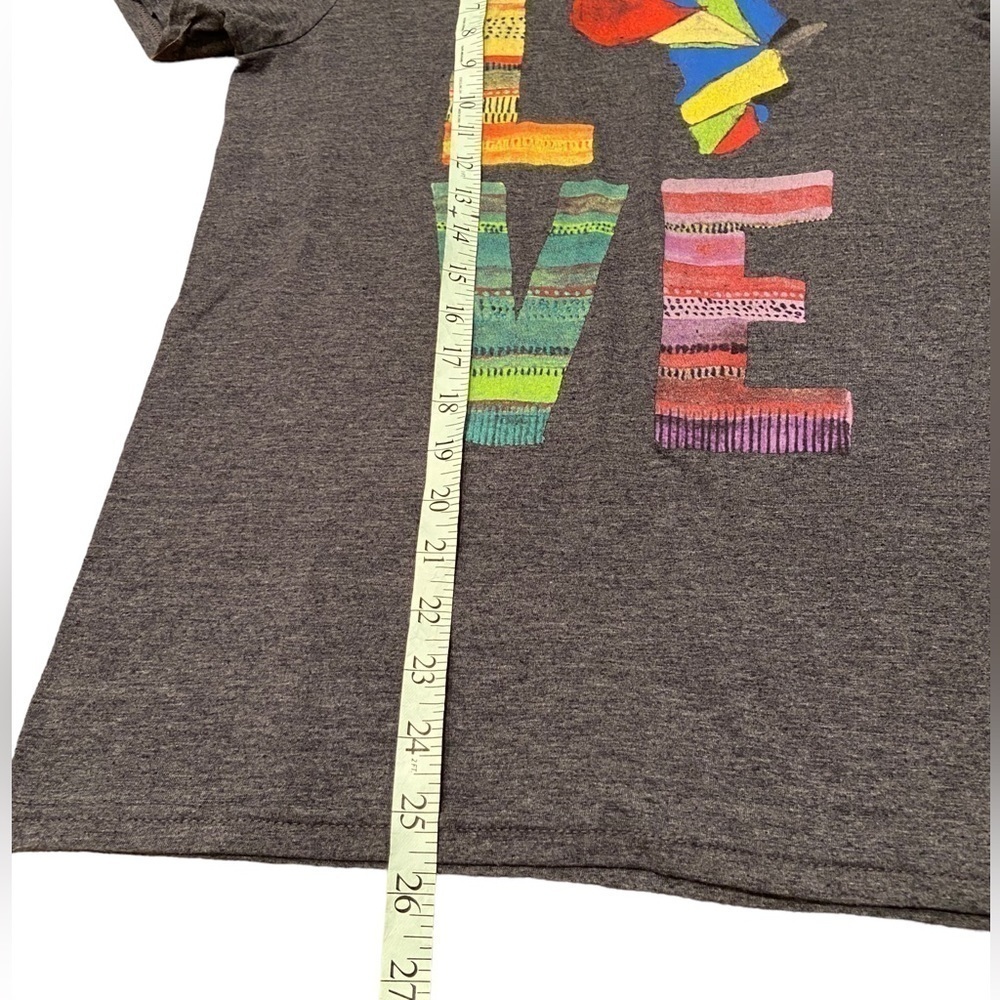 LOVE T-Shirt Size Small. Multi Color - Picture 6 of 7